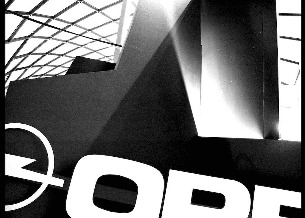 Opel by Jan Kadlec